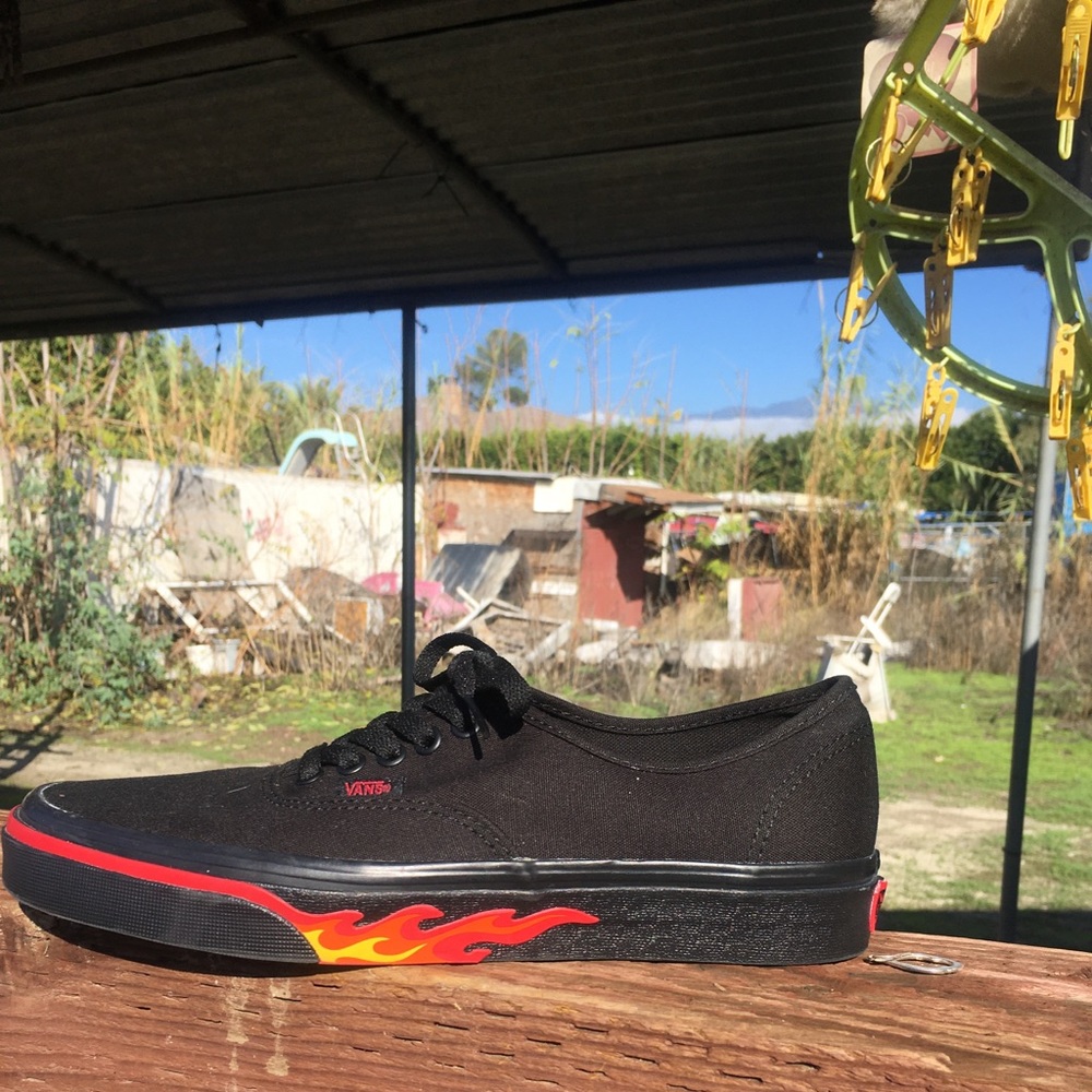 Brand new size 9 in men and 10.5 in woman   Vans